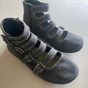 Dark Grey Canvas Blowfish Malibu Women's Hobson Fashion Sneaker Size 9